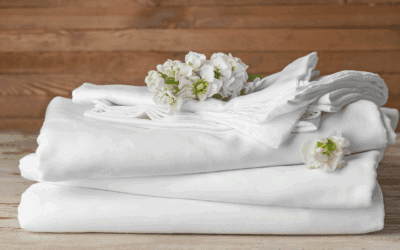 Biancheria fresca per l’estate: lenzuola, federe e accessori per un letto davvero rinfrescante